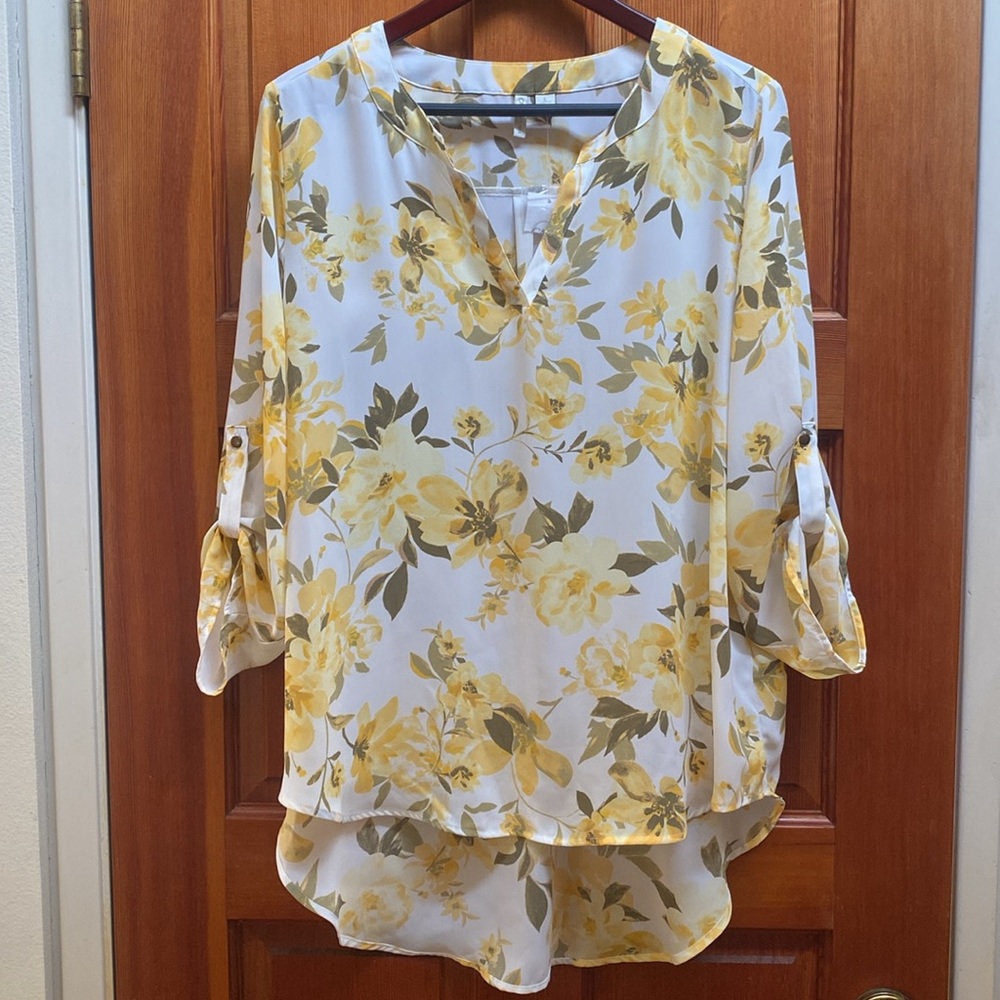 Cato Chiffon Tunic V-neckline Roll-tabs sleeve / Large - Picture 15 of 15